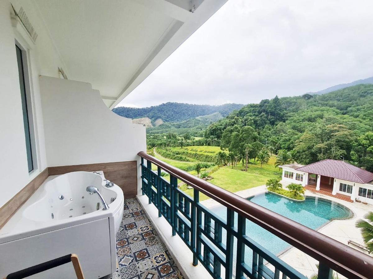 Katathong Golf Resort & Spa Phang Nga Exterior foto
