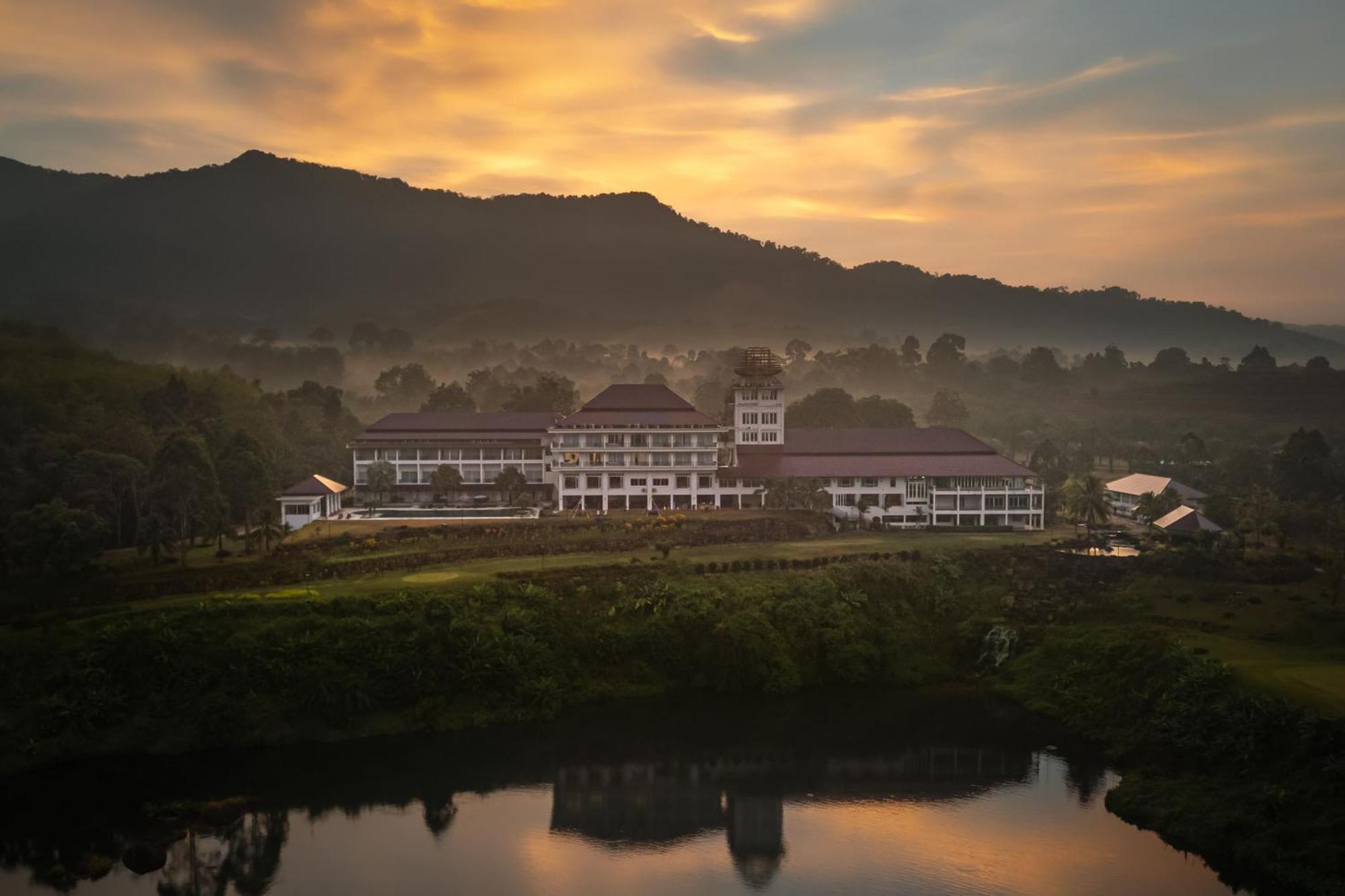 Katathong Golf Resort & Spa Phang Nga Exterior foto